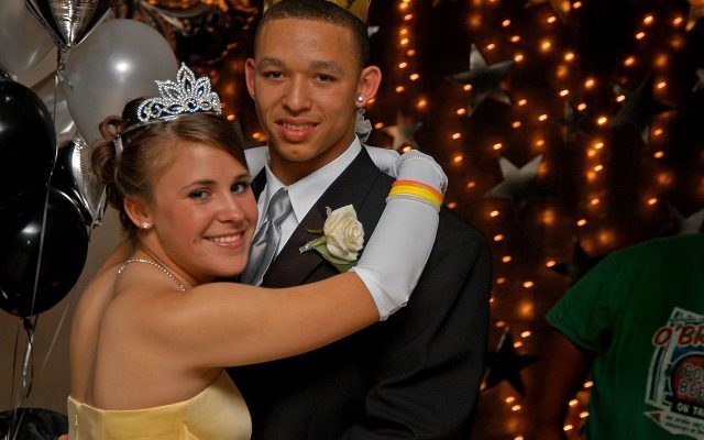 Illinois Task Force: Stop Saying Prom King, Queen